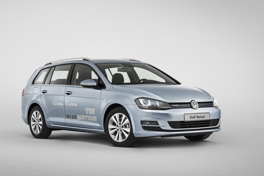  Volkswagen Golf Variant TSI BlueMotion 2013 года  (фото 9 из 17)